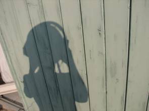 ombre au casque et à l'appareil photo