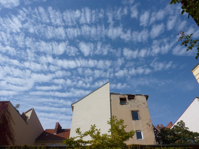 Berlin, ciel par dessus un toit